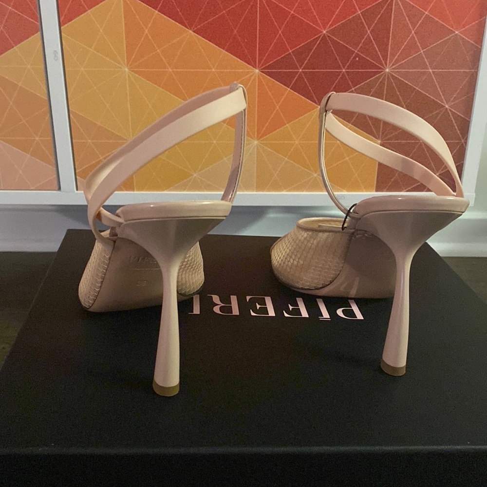 Classy nude heels!